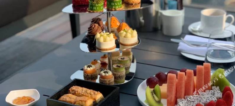 Cháo·巢·天际江景艺术美宿(告庄星光夜市店)图片