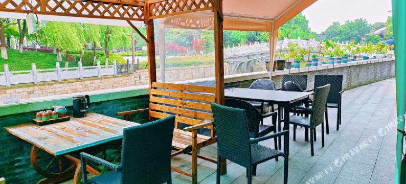 海宁依江阁客栈(观潮景区店)图片