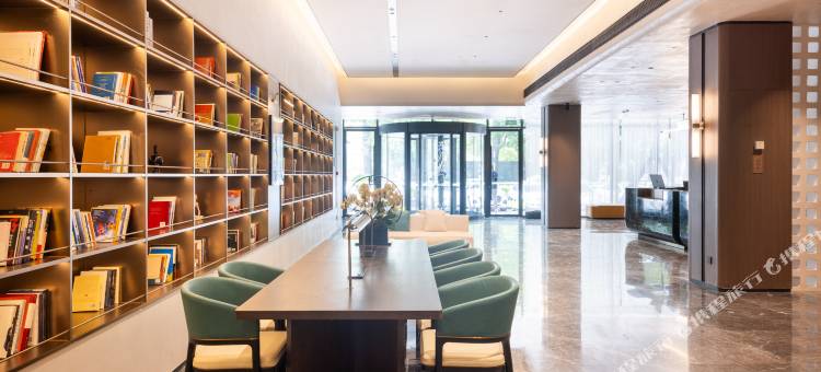 天津五大道佟楼地铁站亚朵酒店图片