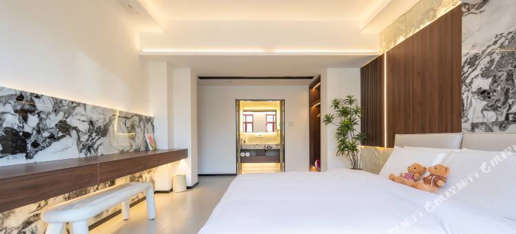 AWISHHOTEL院望民宿(青岛栈桥中山路店)图片