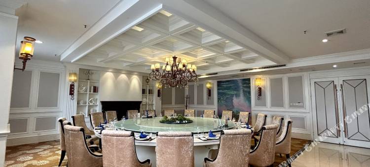 明光世纪缘国际酒店(正元广场店)图片