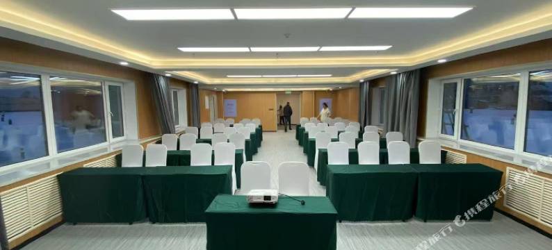 哈尔滨臻途酒店(中央大街店)图片