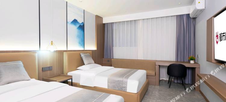 都市118连锁酒店(费县国际商贸城店)图片