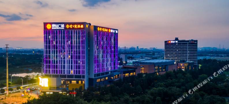 佛山品漫公寓(长鹿农庄度假区银钻广场店)图片