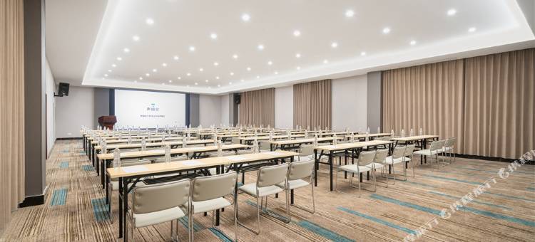 柏曼酒店(北海老街海底世界店)图片