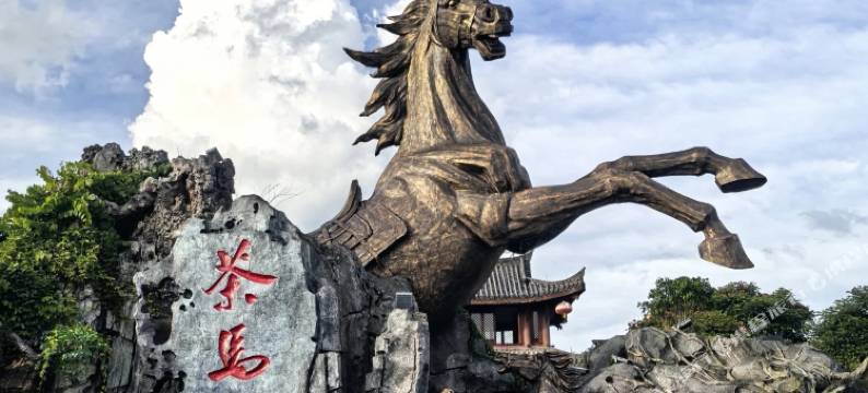 普洱茶灵酒店(思茅区普洱学院店)图片