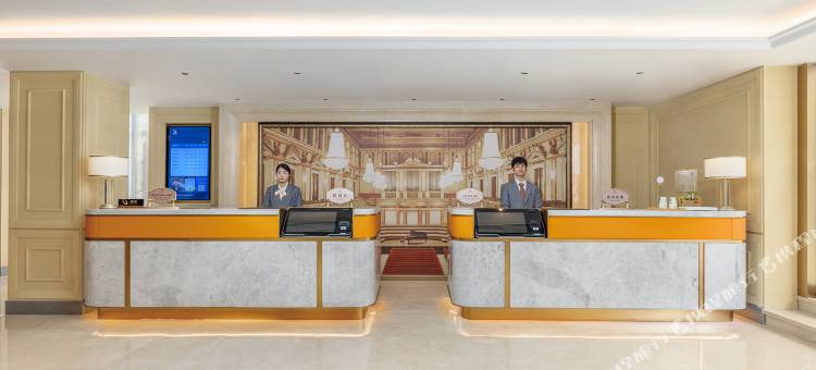 维也纳酒店(重庆洪崖洞临江门地铁站店)图片