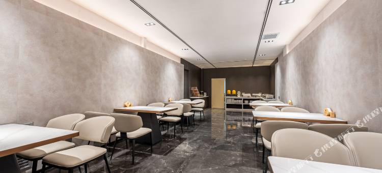 季枫国际酒店(呼伦贝尔古城店)图片