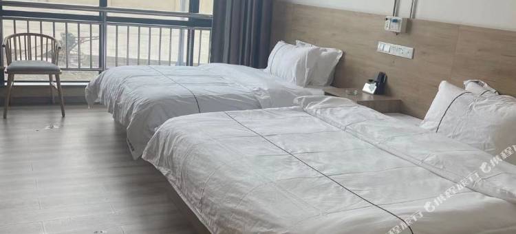 曲尼措宾馆图片