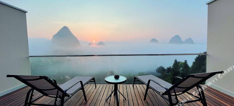 阳朔画山云舍图片