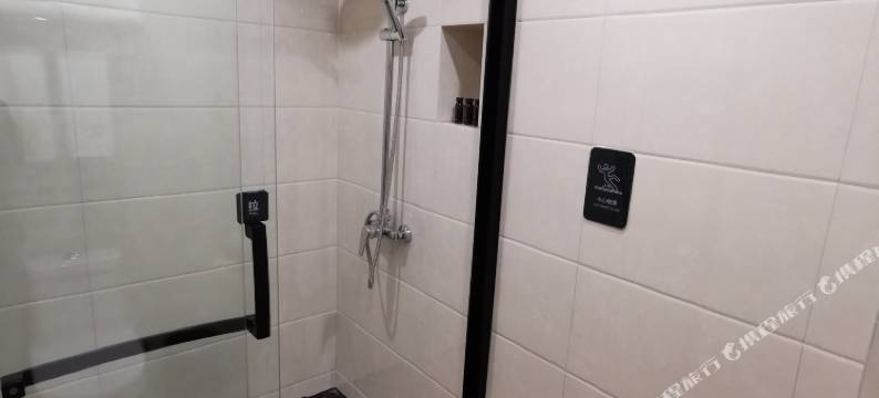 贵阳千山和悦酒店(国贸新印1950店)图片