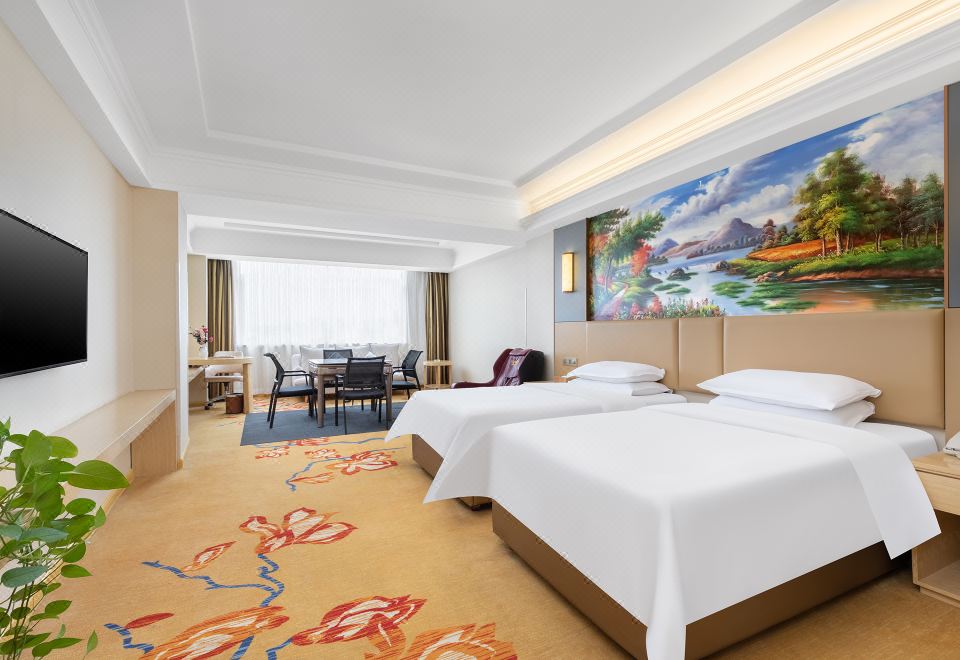 Vienna Hotel(Xuzhou Jinshan Bridge Branch) Hotel Overview