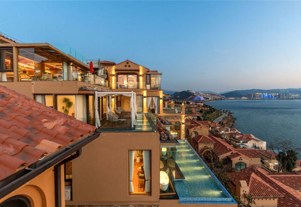 九渡海舟·Designer䌶Lake䌶View䌶Holiday设计师奢享半山悬崖海景度假酒店（大理洱海店）外景图