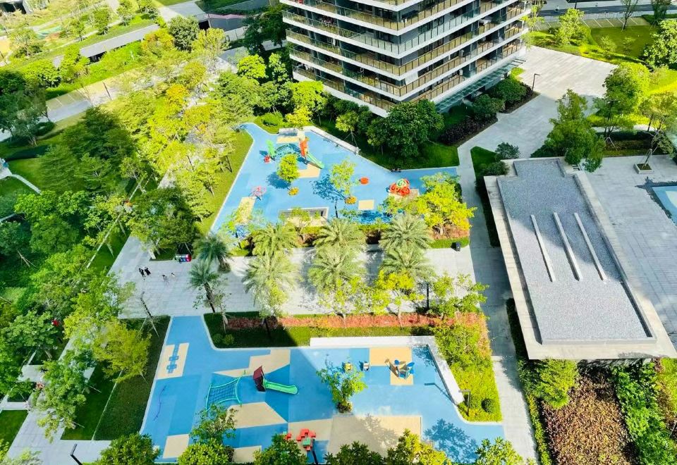  Hotel Overview
