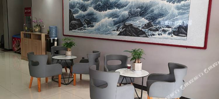 睿柏云酒店(济南莱芜会展中心店)图片