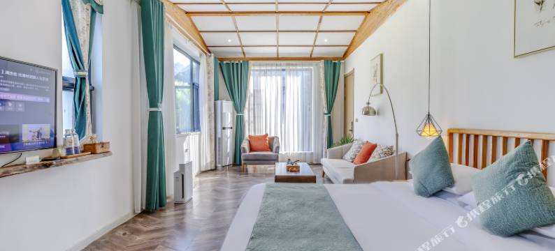 花宿客栈(重渡沟演艺广场店)图片