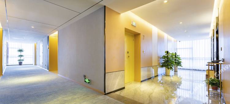 白玉兰酒店(金乡金都购物广场奎星路店)图片