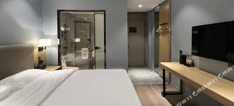 派酒店(六安周谷堆店)图片