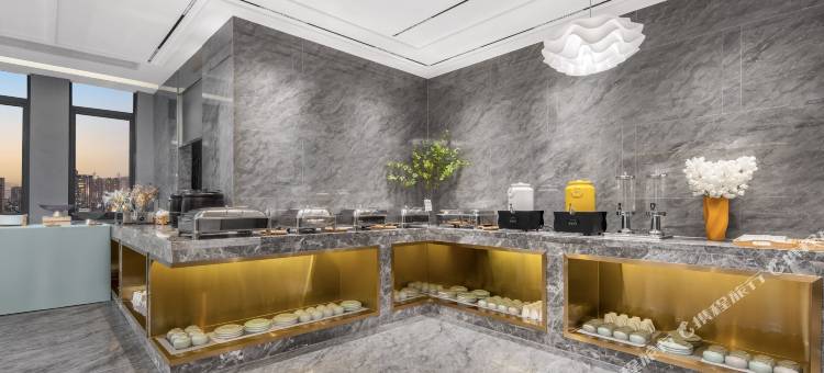 O_W高空民宿酒店(郴州五岭广场店)图片