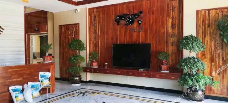 双眼皮酒店图片