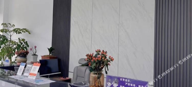 维西新龙门酒店(康普乡店)图片