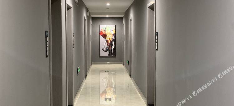 岚皋滨舍酒店图片