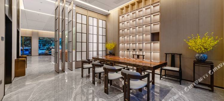 东莞湖畔酒店(南城街道UCC寰宇汇金中心店)图片