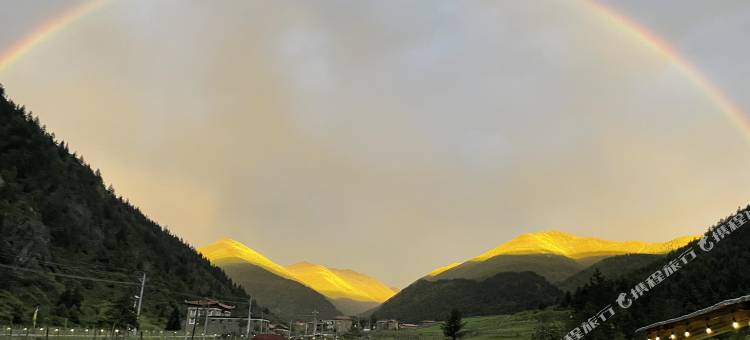 饮月山居(甲根坝店)图片