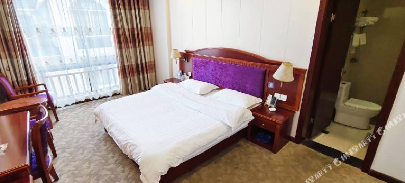 德保永恒商务酒店图片