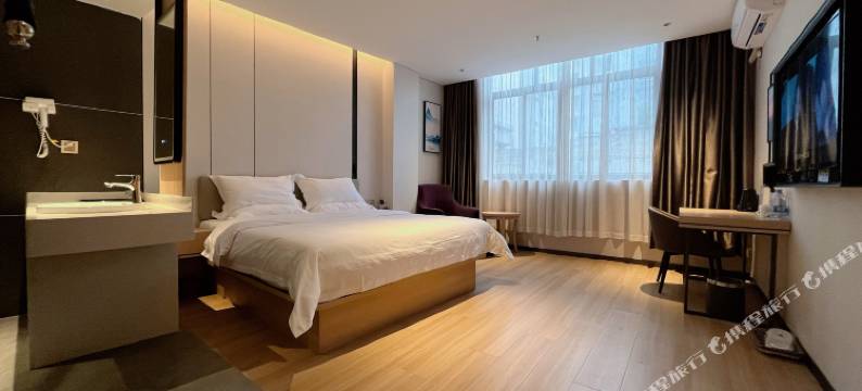 桂平三叶草假日酒店(木乐店)图片