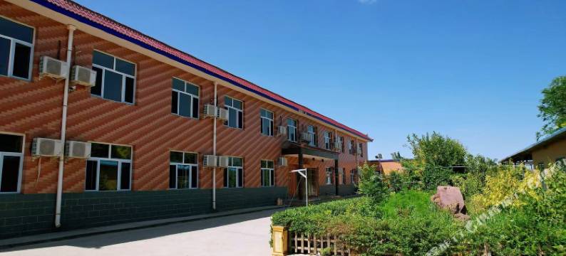 中卫凯天农庄(沙坡头景区店)图片