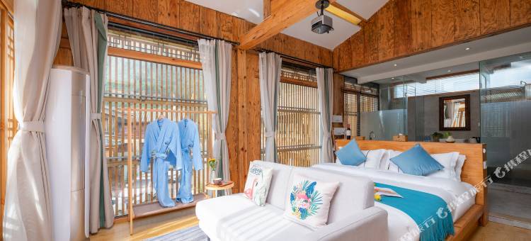 泸沽湖子悦山舍客栈图片