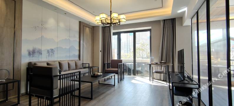 一见民宿酒店(昆明王府井滇池小镇店)图片