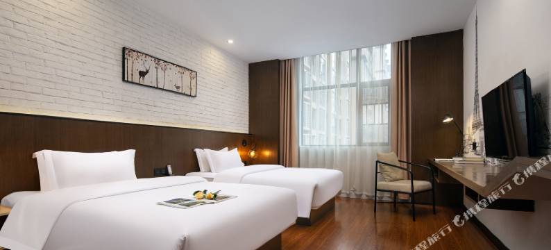 景尚大酒店(平江天岳汽车站店)图片