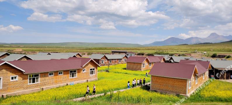 山丹军马场槐溪小镇图片