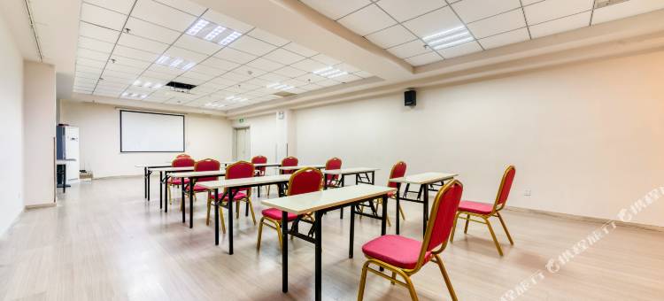 云枕酒店(山东航空学院店)图片
