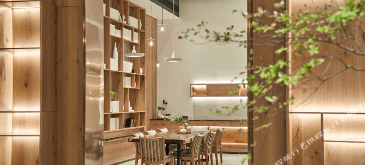 江门三木里酒店(江海站白水带公园店)图片