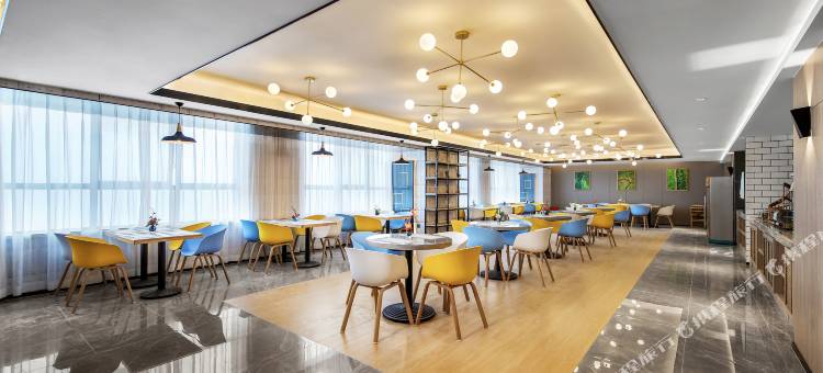 康铂酒店(长沙经济开发区松雅湖地铁站店)图片