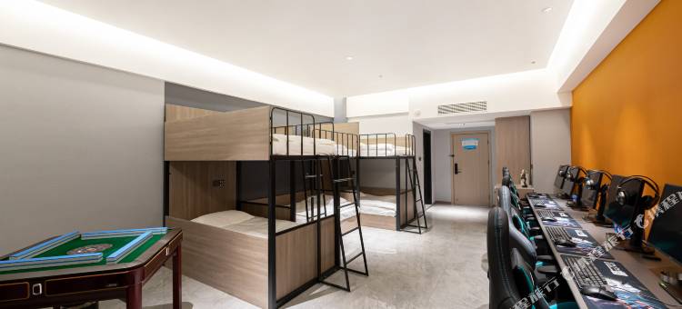 爱电竞酒店(许昌曹魏古城胖东来人民店)图片