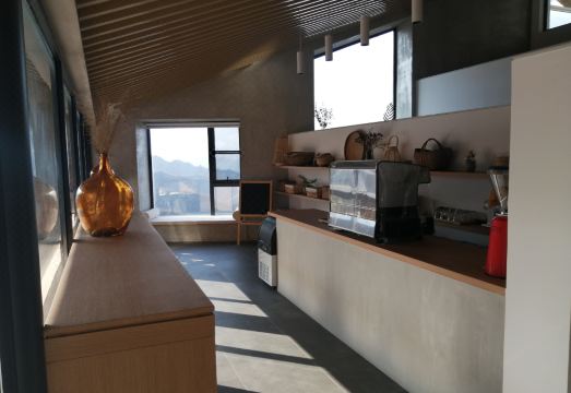 Yinju Xiangli Huapopo Homestay Hotel Overview