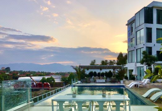 抚仙湖树岩山居度假民宿外景图