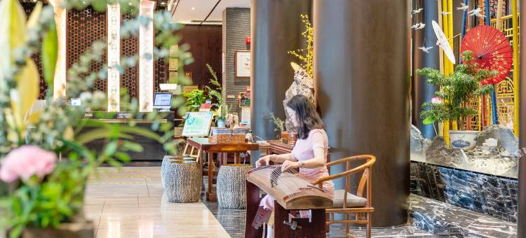 屏山书香世家酒店(柳州马鞍山公园店)图片