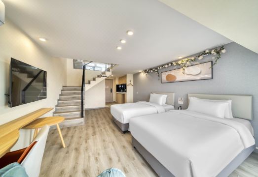 Jinghu Inn (Shaoxing Yangjiang West Road Gymnasium)Hotel Overview