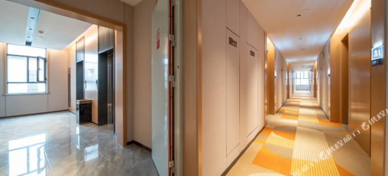 阿克苏华瑞大酒店(金兰广场店)图片