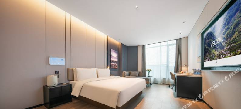 拉萨西藏大学滨河路亚朵酒店图片