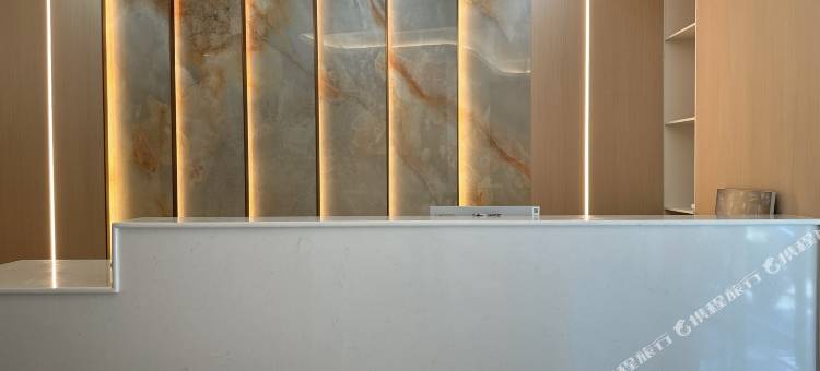 宜诺臻品酒店(十三行服装批发市场华林寺地铁站店)图片