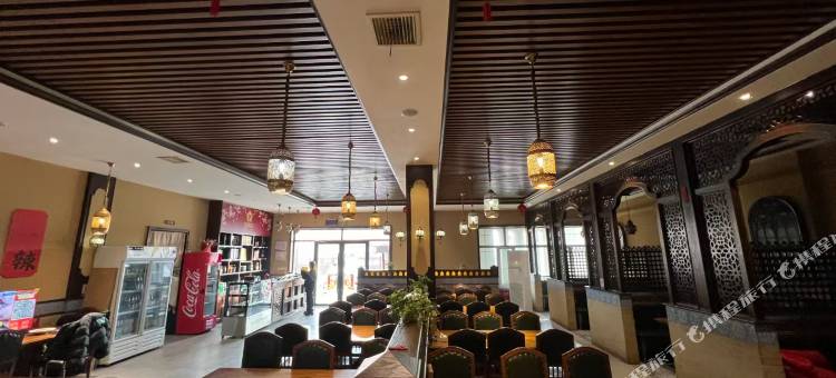 巴里坤县三塘湖杏雨轩度假酒店图片