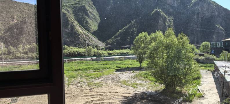 阳春宾馆(扎古录镇店)图片