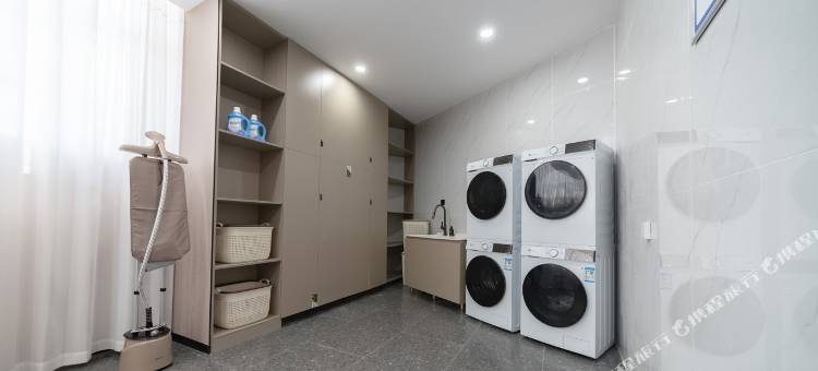 柏纳酒店(喀什二中小亚郎湿地公园店)图片