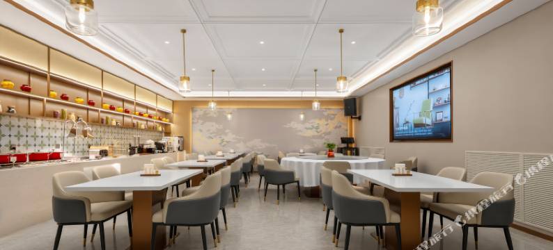 白玉兰酒店(青岛火车站栈桥店)图片